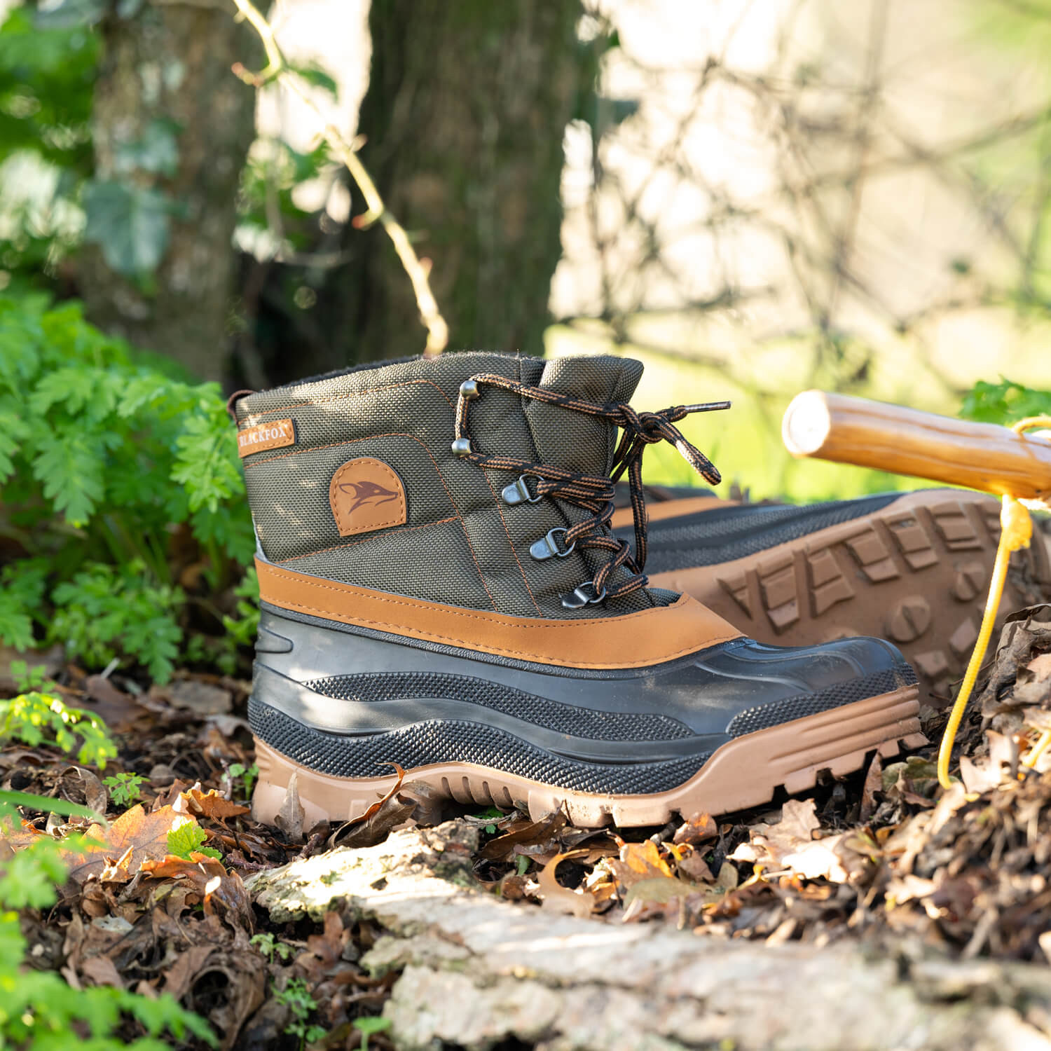 Red chief defender shoes discount