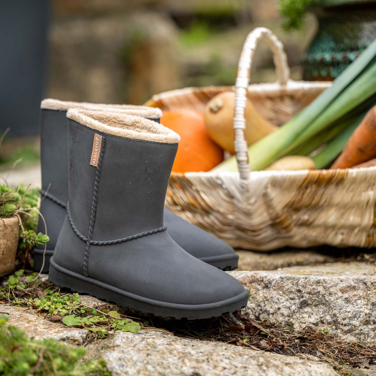 Black shop fox bottes