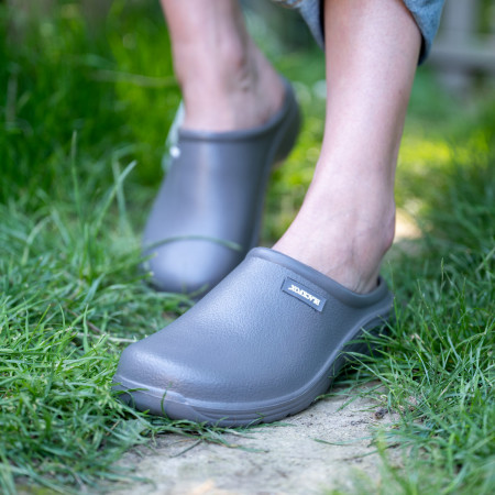 Clog colors