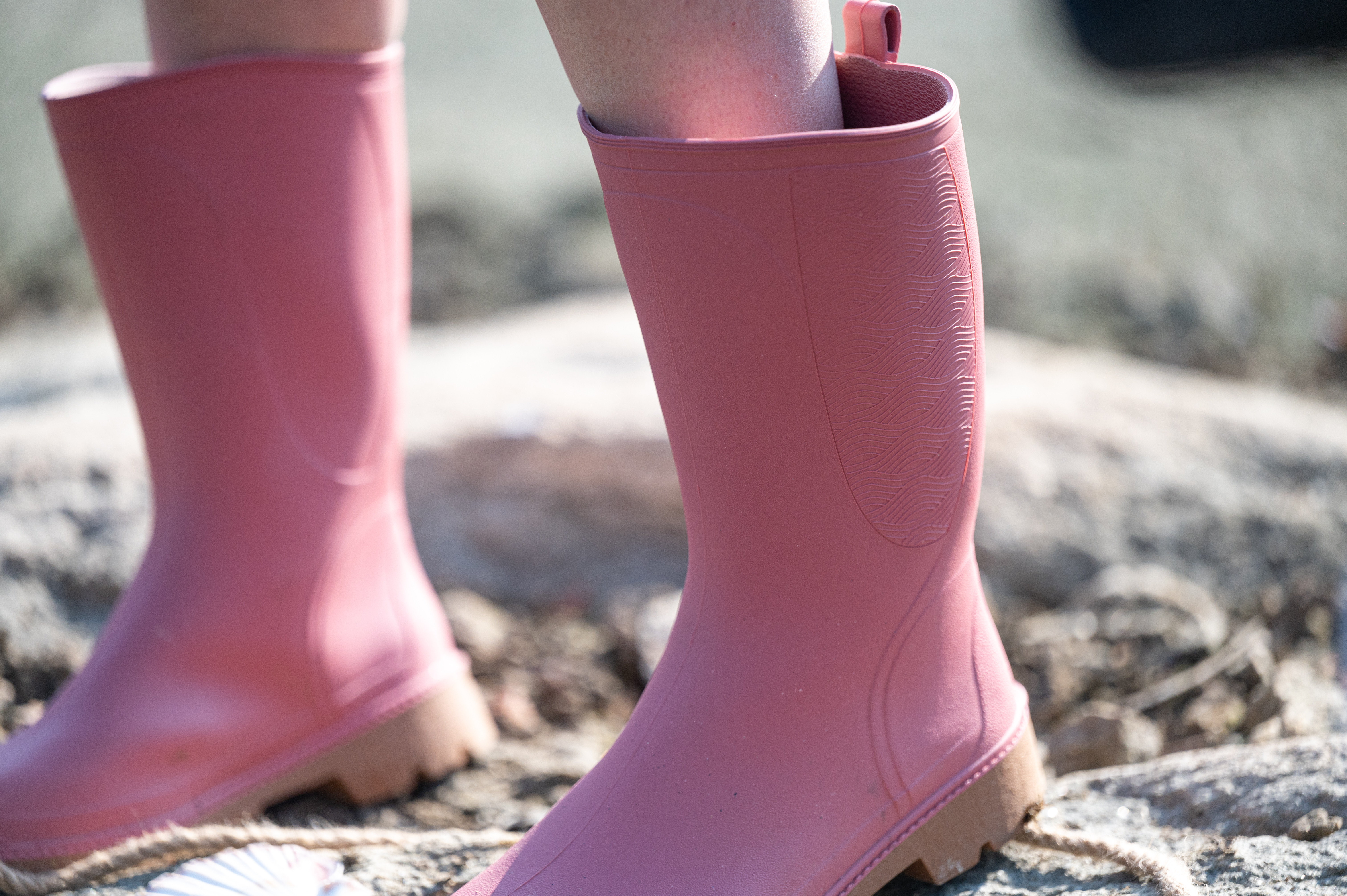 Atlantic Boots made with rubber & seashells | Blackfox